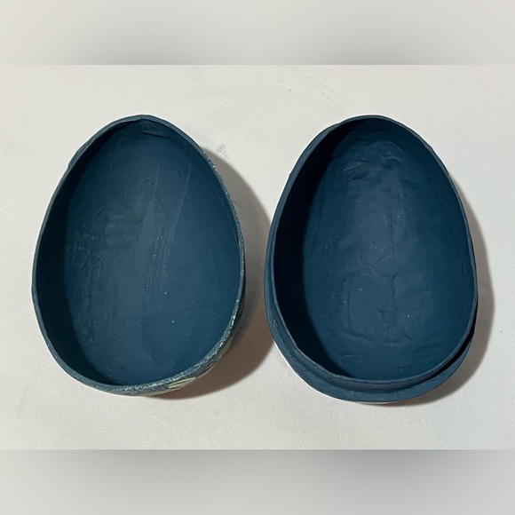 Vintage Paper Mache Hand Painted Bunny Rabbit Easter Egg Gift Box - Picture 8 of 14